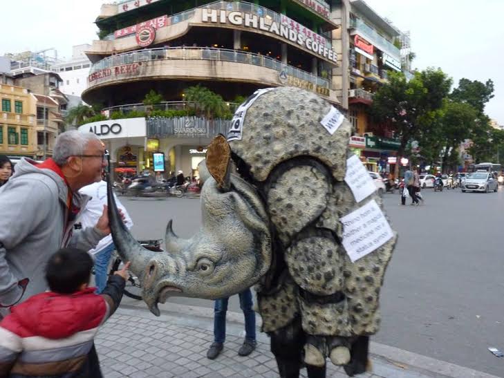 "Tôi[-]thấy[-]Rocky[-]ở[-]Hà[-]Nội"
